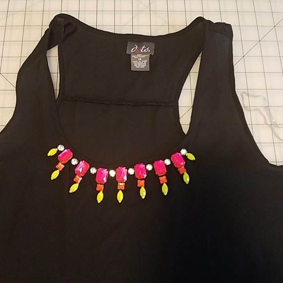 Dressy tank - Picture 2 of 2